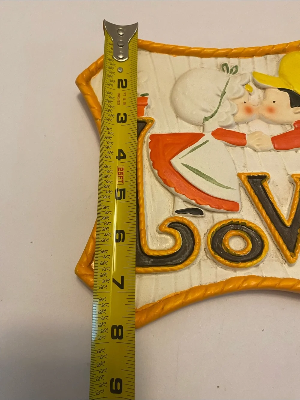 Vintage Lefton 1970'S Child’s Love Chalk ware Wall Hanging Boy & Girl Kissing
